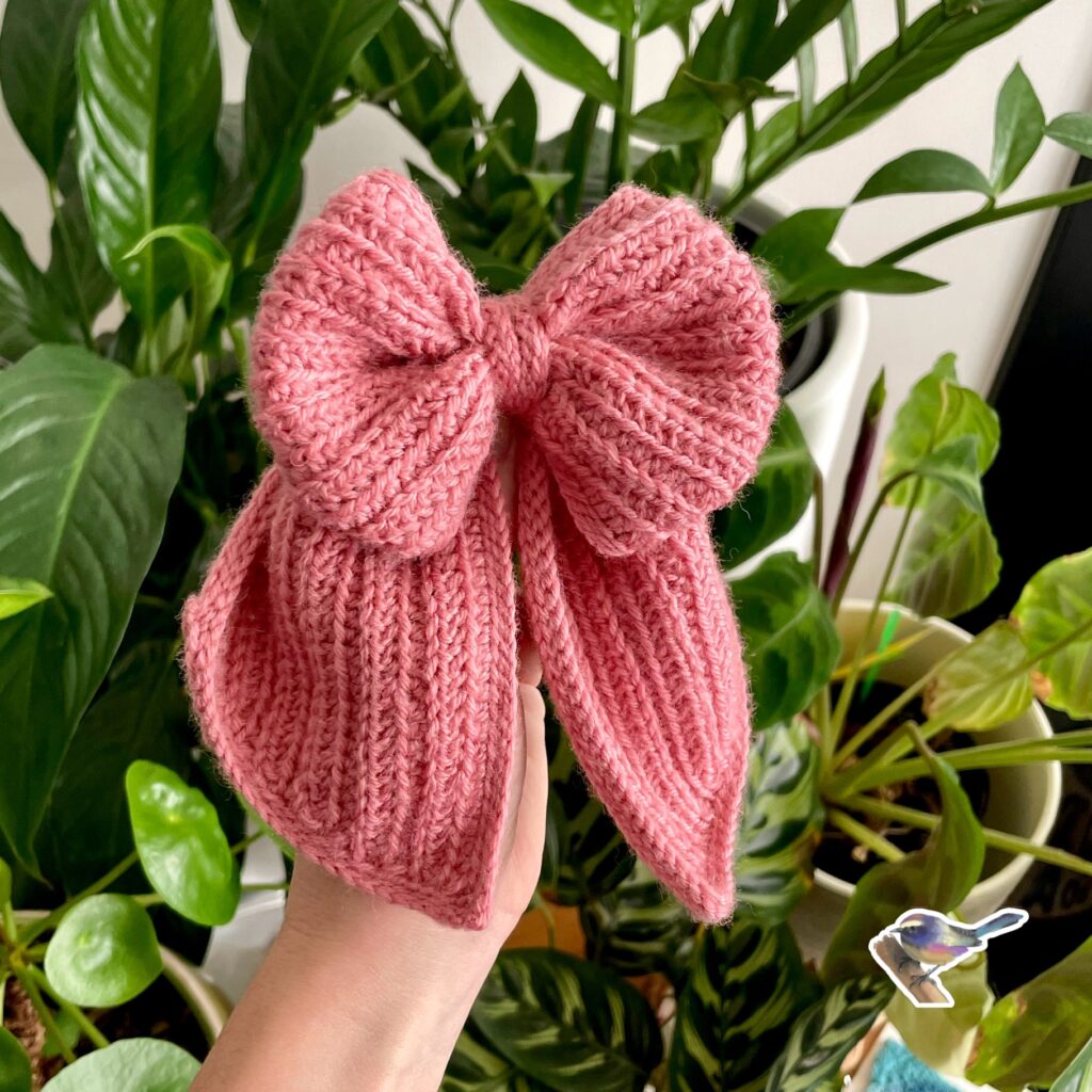 Classic crochet bow hair accessory made from an easy crochet bow pattern
