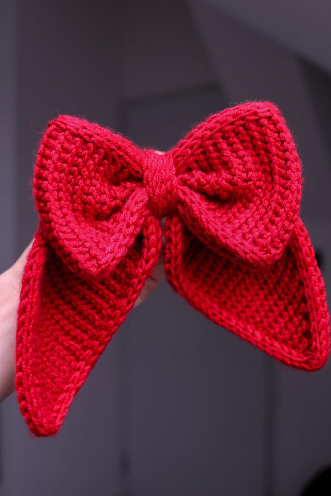 The Garter Bow: A Knit-Look Crochet Pattern (Free Crochet Bow Pattern) garter bow